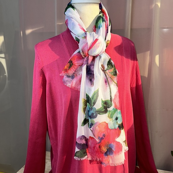 TAYLOR HILL SCARVES SPRING FLORAL COTTON SCARF - Picture 1 of 7